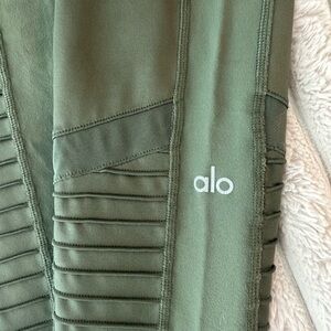 Alo Green Moto Leggings